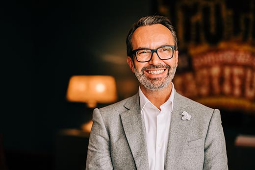 PAWEL OSTROWSKI, Inhaber / Interior Designer